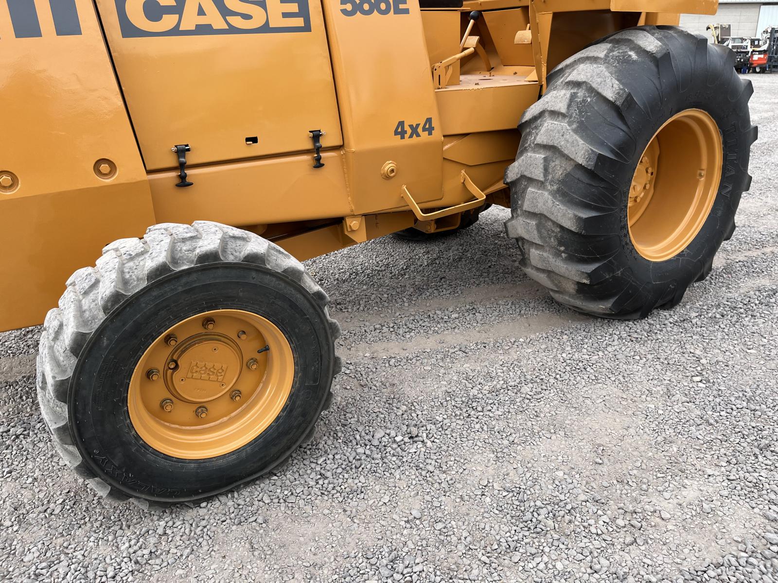 ./imagenes/INVOICE/2019/16607/CASE 586E (9).JPG